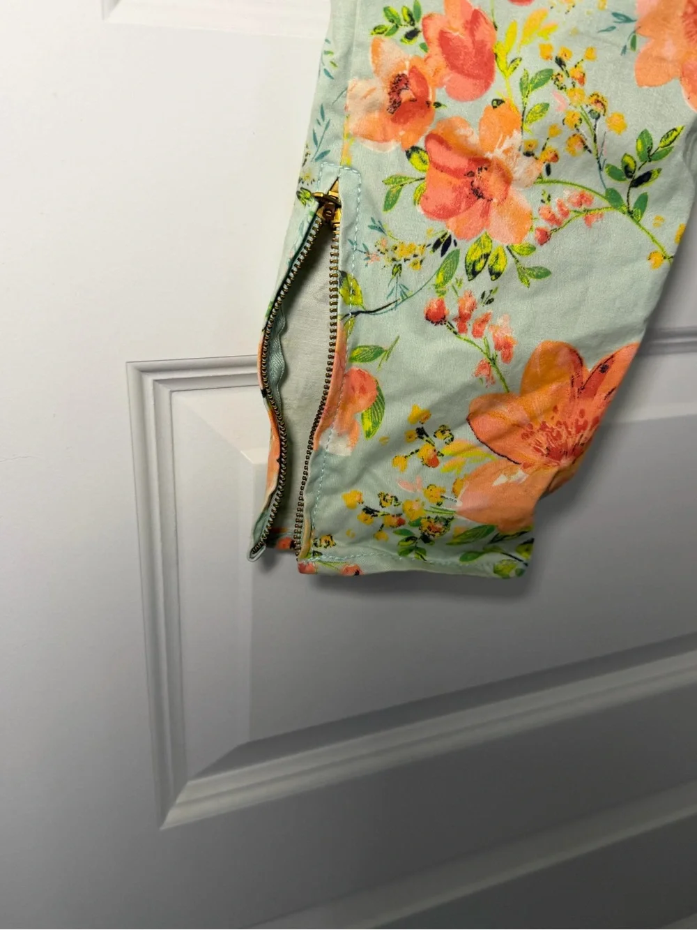 Candie's Floral Jeans zippered cuffs